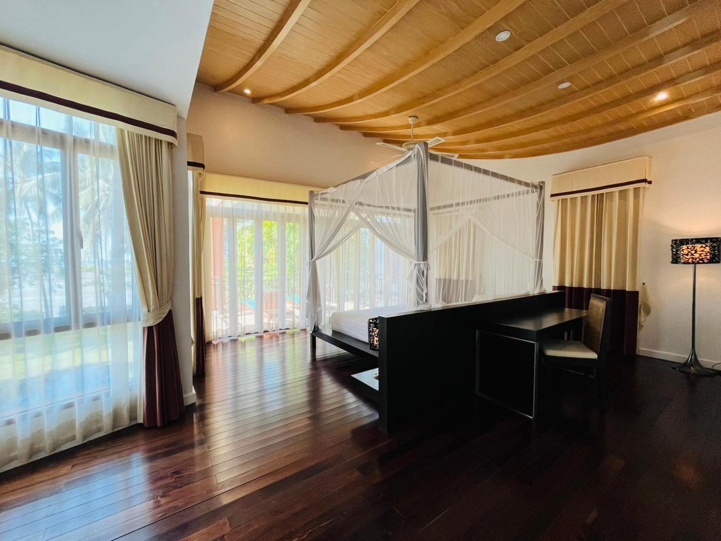 Amatapura Beachfront Villa 12, Sha Certified Ao Nam Mao Exterior photo